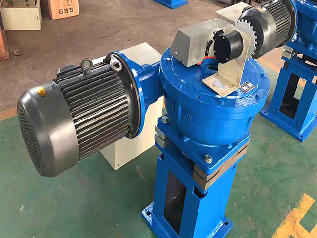 直联螺杆启闭机