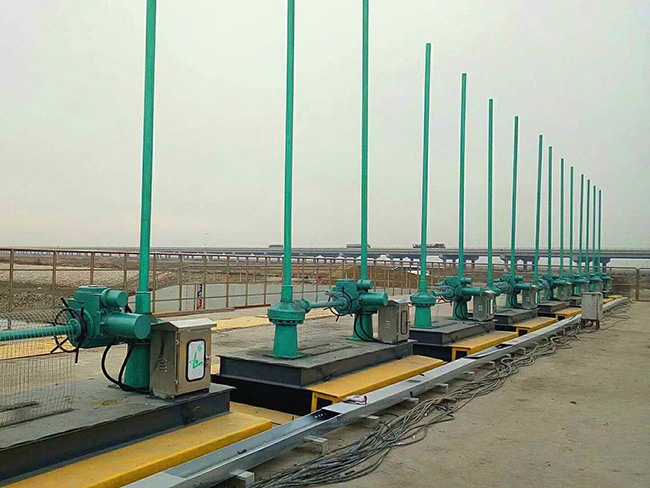 电动头双吊螺杆启闭机